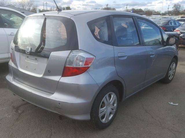 JHMGE8H23AC034761 - 2010 HONDA FIT GRAY photo 4