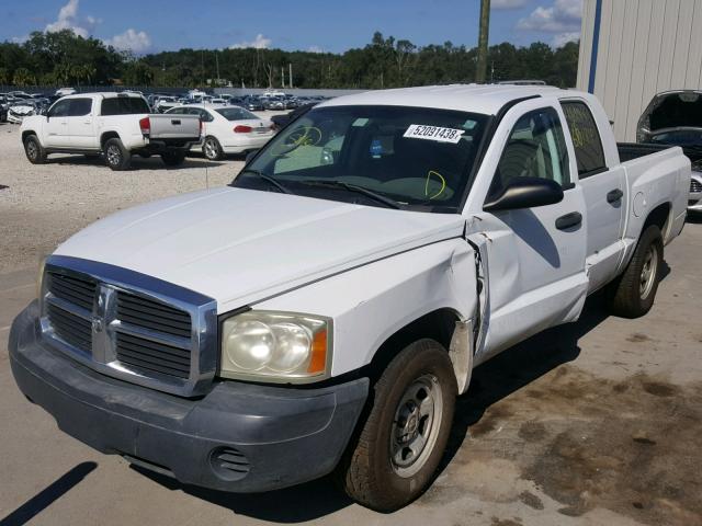 1D7HE28K46S656470 - 2006 DODGE DAKOTA QUA WHITE photo 2