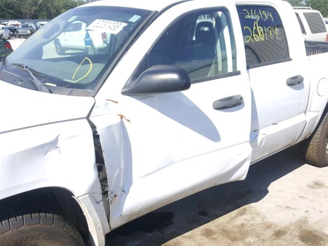 1D7HE28K46S656470 - 2006 DODGE DAKOTA QUA WHITE photo 9