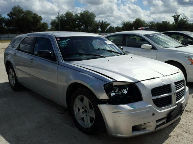 2D4FV48V05H128747 - 2005 DODGE MAGNUM SXT SILVER photo 1