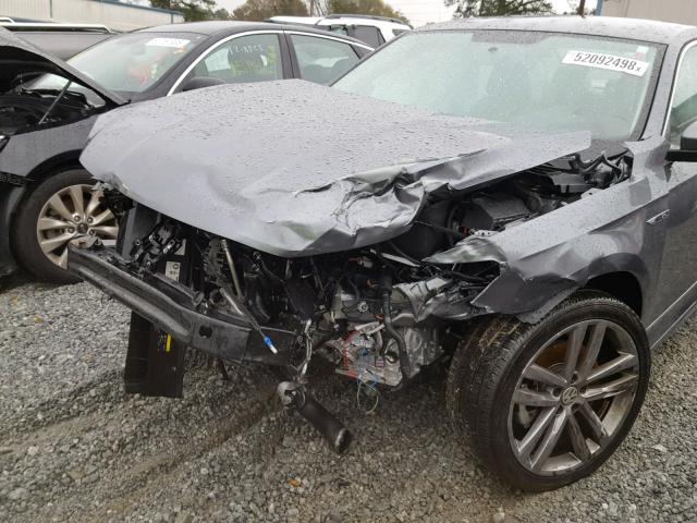 1VWDT7A32HC086249 - 2017 VOLKSWAGEN PASSAT R-L 银色 照片 9