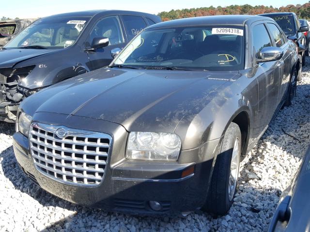 2C3CA4CD9AH167653 - 2010 CHRYSLER 300 TOURIN GRAY photo 2