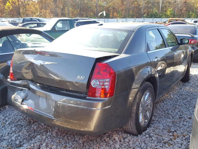 2C3CA4CD9AH167653 - 2010 CHRYSLER 300 TOURIN GRAY photo 4