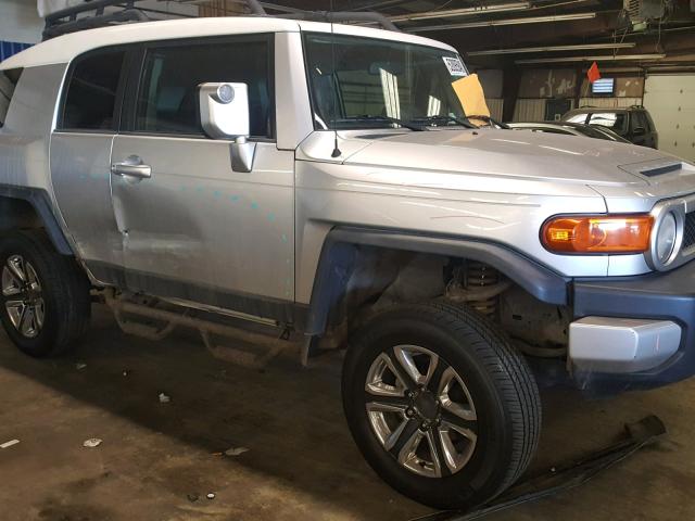 JTEBU11F38K050196 - 2008 TOYOTA FJ CRUISER SILVER photo 9