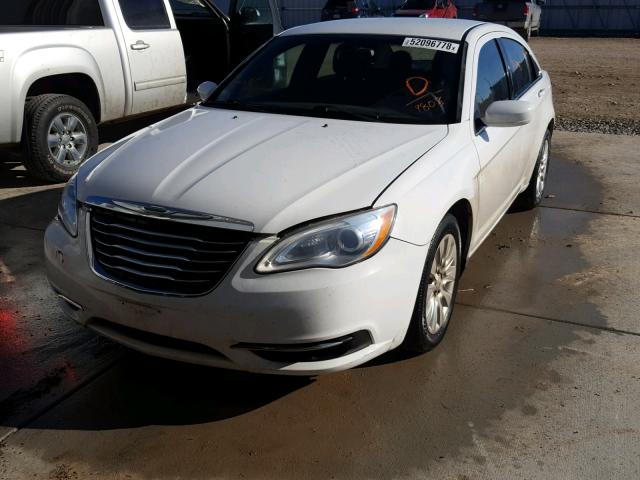 1C3CCBAG3DN599808 - 2013 CHRYSLER 200 LX WHITE photo 2