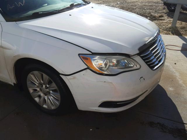 1C3CCBAG3DN599808 - 2013 CHRYSLER 200 LX WHITE photo 9