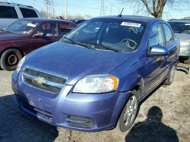 KL1TD56E29B609178 - 2009 CHEVROLET AVEO LS BLUE photo 2