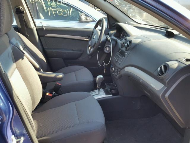 KL1TD56E29B609178 - 2009 CHEVROLET AVEO LS BLUE photo 5
