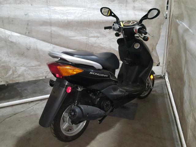 LE8TGKHC561000283 - 2006 ADVE SCOOTER BLACK photo 4