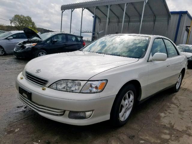 JT8BF28G3Y5100000 - 2000 LEXUS ES 300 WHITE photo 2