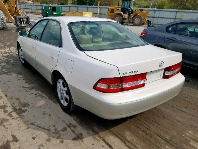 JT8BF28G3Y5100000 - 2000 LEXUS ES 300 WHITE photo 3