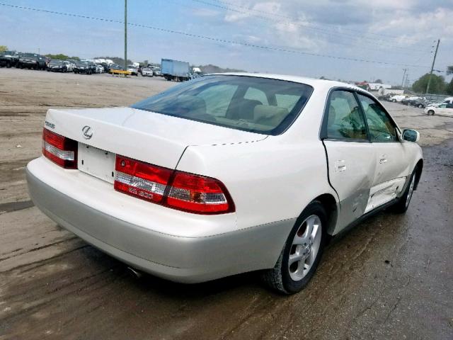 JT8BF28G3Y5100000 - 2000 LEXUS ES 300 WHITE photo 4