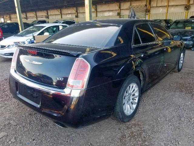 2C3CCAAGXDH586430 - 2013 CHRYSLER 300 BLACK photo 4