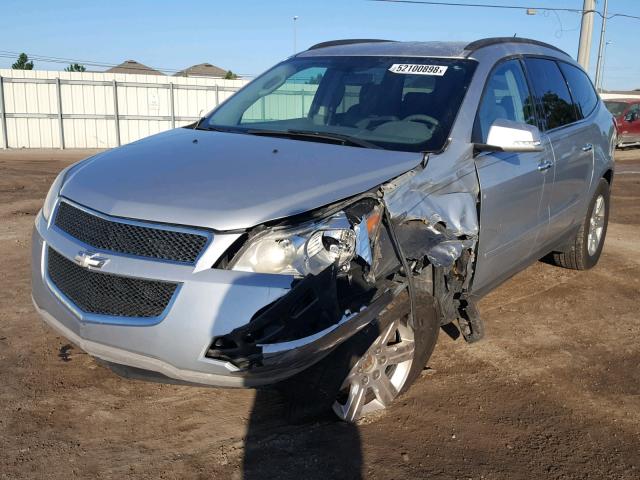 1GNKRGED9CJ177414 - 2012 CHEVROLET TRAVERSE L GRAY photo 2