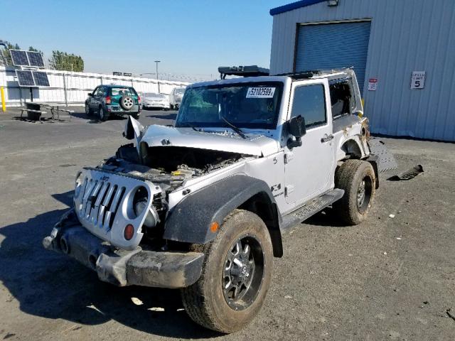 1J4FA24149L742378 - 2009 JEEP WRANGLER X SILVER photo 2