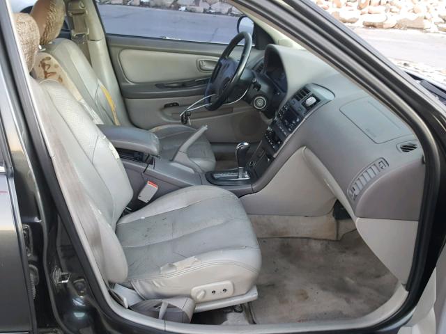 JN1CA31A41T110488 - 2001 NISSAN MAXIMA GXE GRAY photo 5