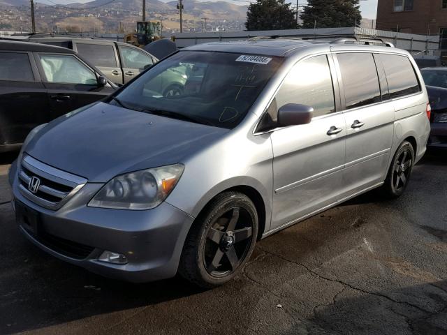 5FNRL38885B065388 - 2005 HONDA ODYSSEY TO SILVER photo 2