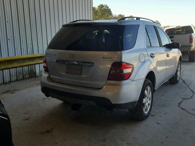 4JGBB22E77A207556 - 2007 MERCEDES-BENZ ML 320 CDI SILVER photo 4