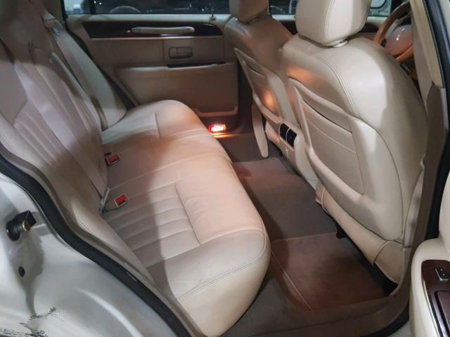 1LNHM81W45Y671667 - 2005 LINCOLN TOWN CAR S WHITE photo 6