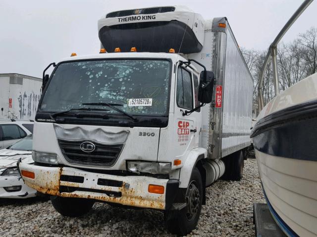 JNAPC81L9AAR80078 - 2010 NISSAN DIESEL UD3300 WHITE photo 2