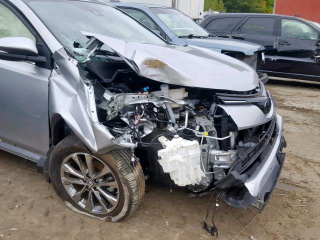 JTMDFREV7JJ216030 - 2018 TOYOTA RAV4 LIMIT SILVER photo 9