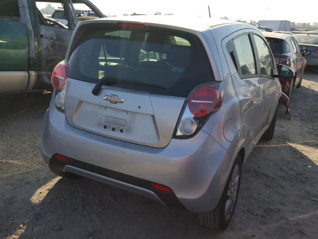 KL8CD6S91FC724019 - 2015 CHEVROLET SPARK 1LT SILVER photo 4