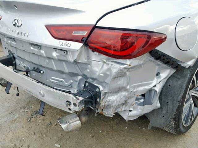 JN1EV7EK1HM360492 - 2017 INFINITI Q60 PREMIU SILVER photo 9