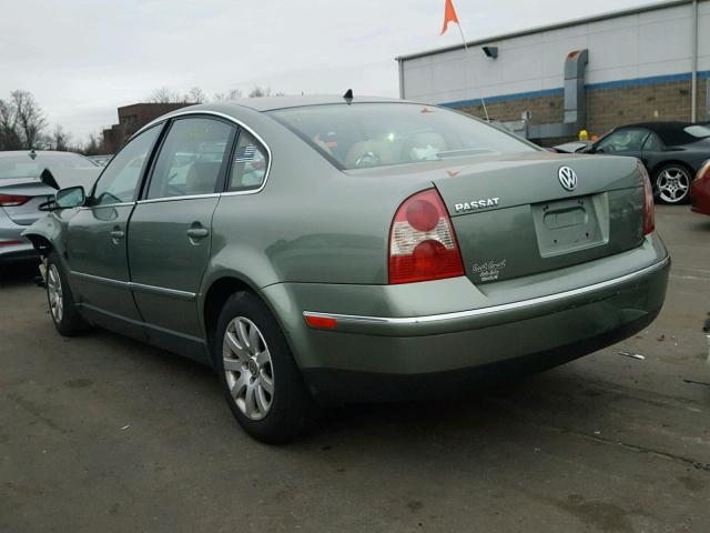 WVWPD63B91P128748 - 2001 VOLKSWAGEN PASSAT GLS GREEN photo 3