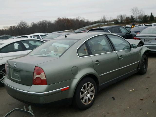 WVWPD63B91P128748 - 2001 VOLKSWAGEN PASSAT GLS GREEN photo 4