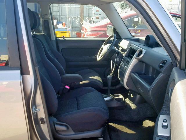 JTLKT324950205832 - 2005 TOYOTA SCION XB 银色 照片 5