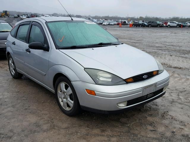 3FAFP373X3R137013 - 2003 FORD FOCUS ZX5 SILVER photo 1