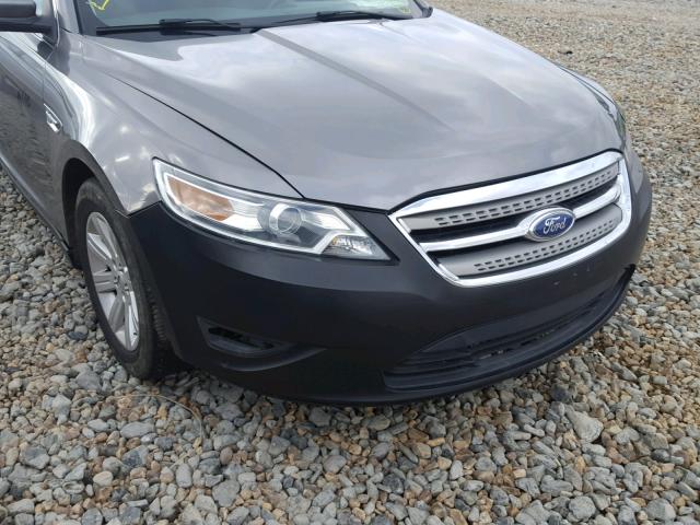 1FAHP2EW0CG121152 - 2012 FORD TAURUS SEL GRAY photo 9