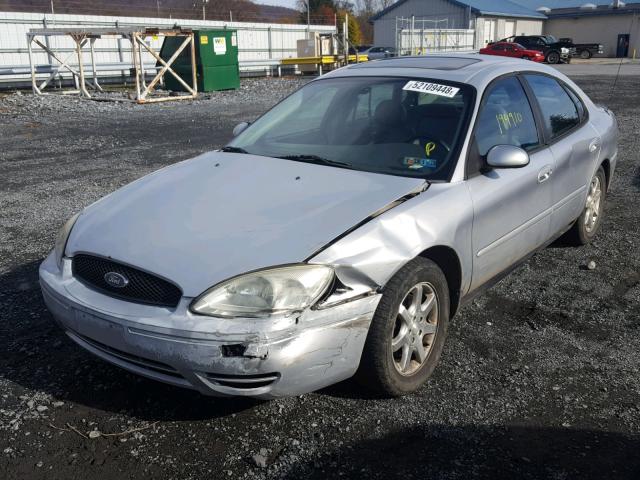 1FAFP56U55A305711 - 2005 FORD TAURUS SEL SILVER photo 2