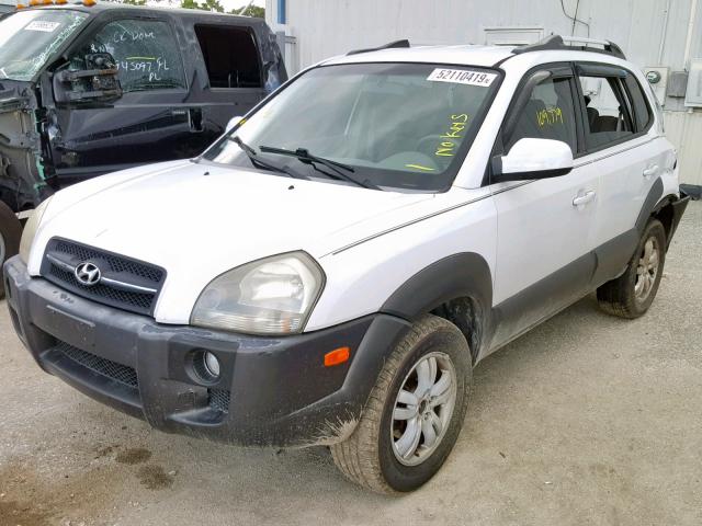 KM8JN12D07U634175 - 2007 HYUNDAI TUCSON SE WHITE photo 2