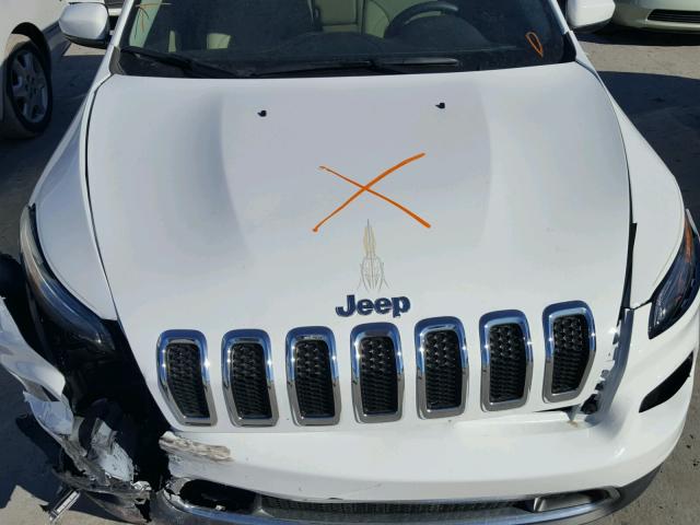 1C4PJLDB9JD561624 - 2018 JEEP CHEROKEE L WHITE photo 7