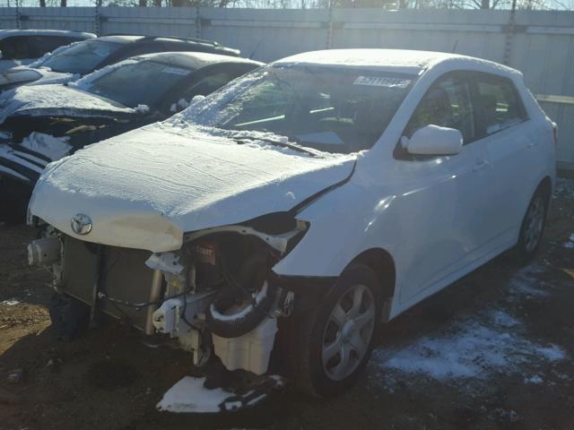 2T1KU40E59C092628 - 2009 TOYOTA COROLLA MA WHITE photo 2