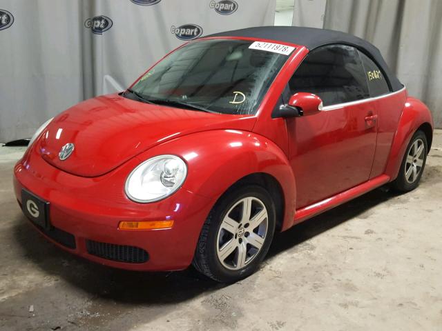 3VWRF31Y26M328339 - 2006 VOLKSWAGEN NEW BEETLE RED photo 2