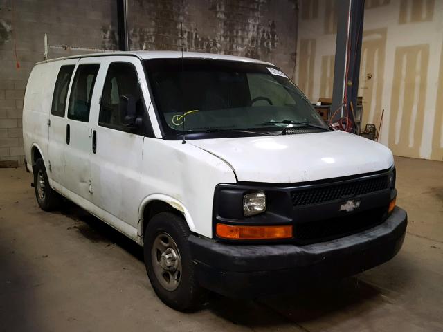 1GCFG15X731221546 - 2003 CHEVROLET EXPRESS G1 WHITE photo 1