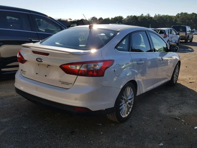 1FADP3J21EL233606 - 2014 FORD FOCUS TITA WHITE photo 4