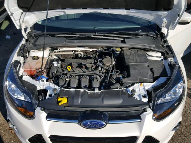 1FADP3J21EL233606 - 2014 FORD FOCUS TITA WHITE photo 7