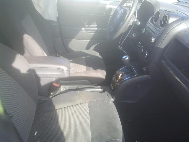 1J4NT1FB4BD236409 - 2011 JEEP COMPASS SP 银色 照片 5