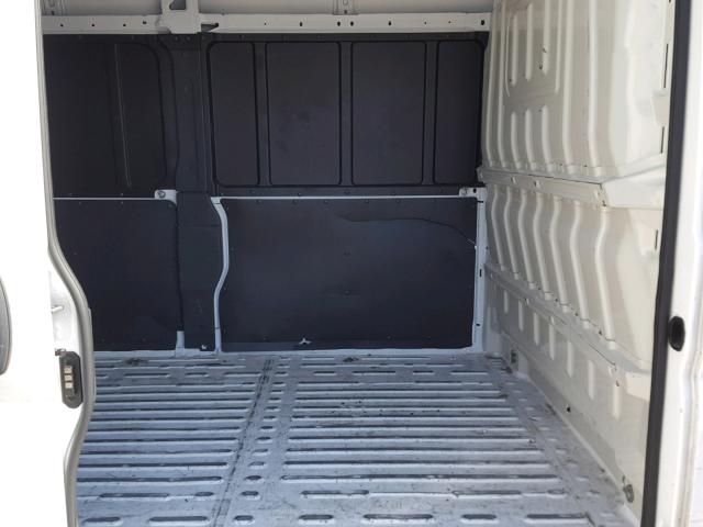 3C6TRVDG5JE117161 - 2018 RAM PROMASTER 白色 照片 6