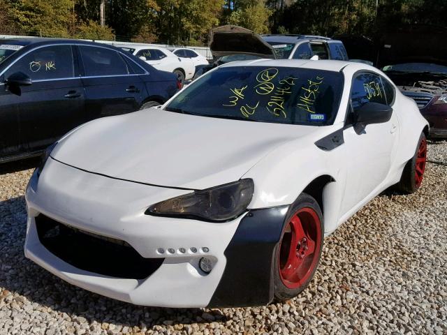 JF1ZNAA14G8705276 - 2016 TOYOTA SCION FR-S WHITE photo 2
