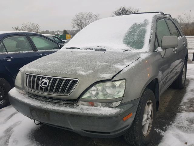 JTJHF10U310226963 - 2001 LEXUS RX 300 TAN photo 2