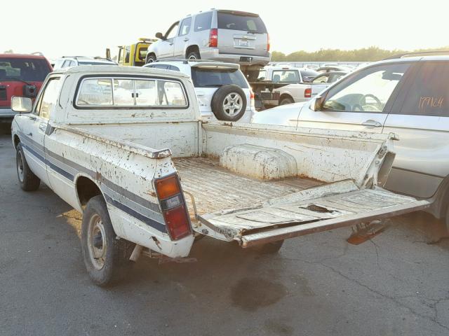 JT4RN44D6C0053190 - 1982 TOYOTA PICKUP / C WHITE photo 3