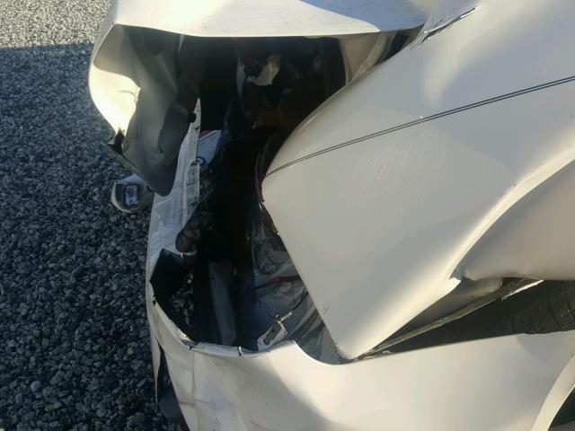 2G2WP552X61267354 - 2006 PONTIAC GRAND PRIX 白色 照片 9