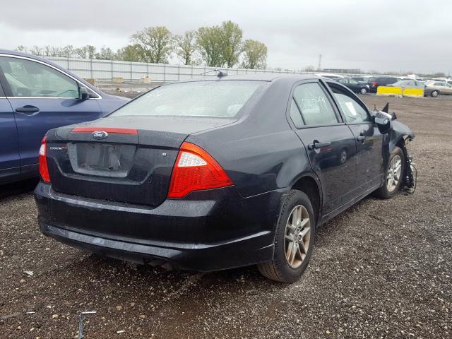 3FAHP0GA3AR227686 - 2010 FORD FUSION S BLACK photo 4