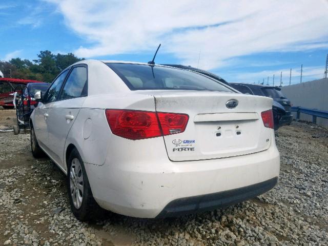 KNAFU4A26A5207421 - 2010 KIA FORTE EX WHITE photo 3