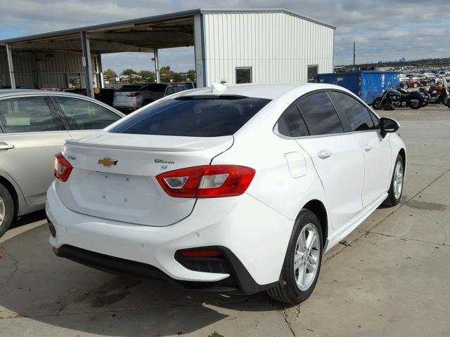 1G1BE5SM5H7103997 - 2017 CHEVROLET CRUZE LT WHITE photo 4