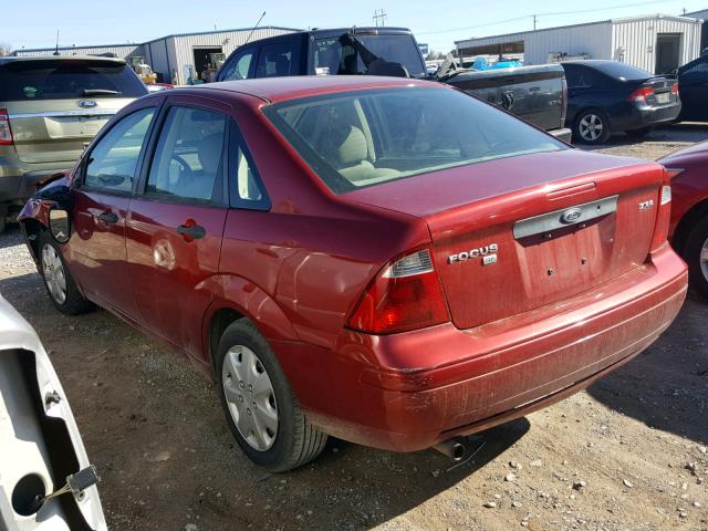 1FAFP34N85W137145 - 2005 FORD FOCUS ZX4 RED photo 3